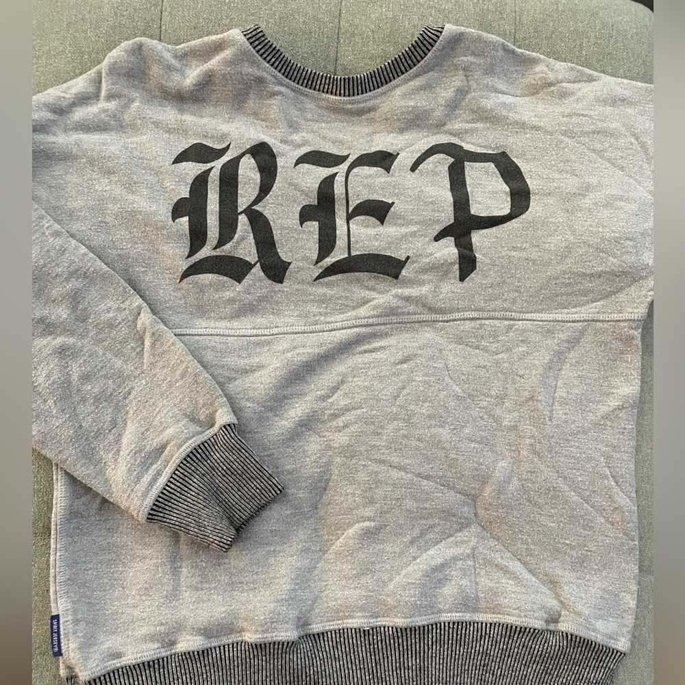 Rare Taylor Swift Reputation Sweatshirt